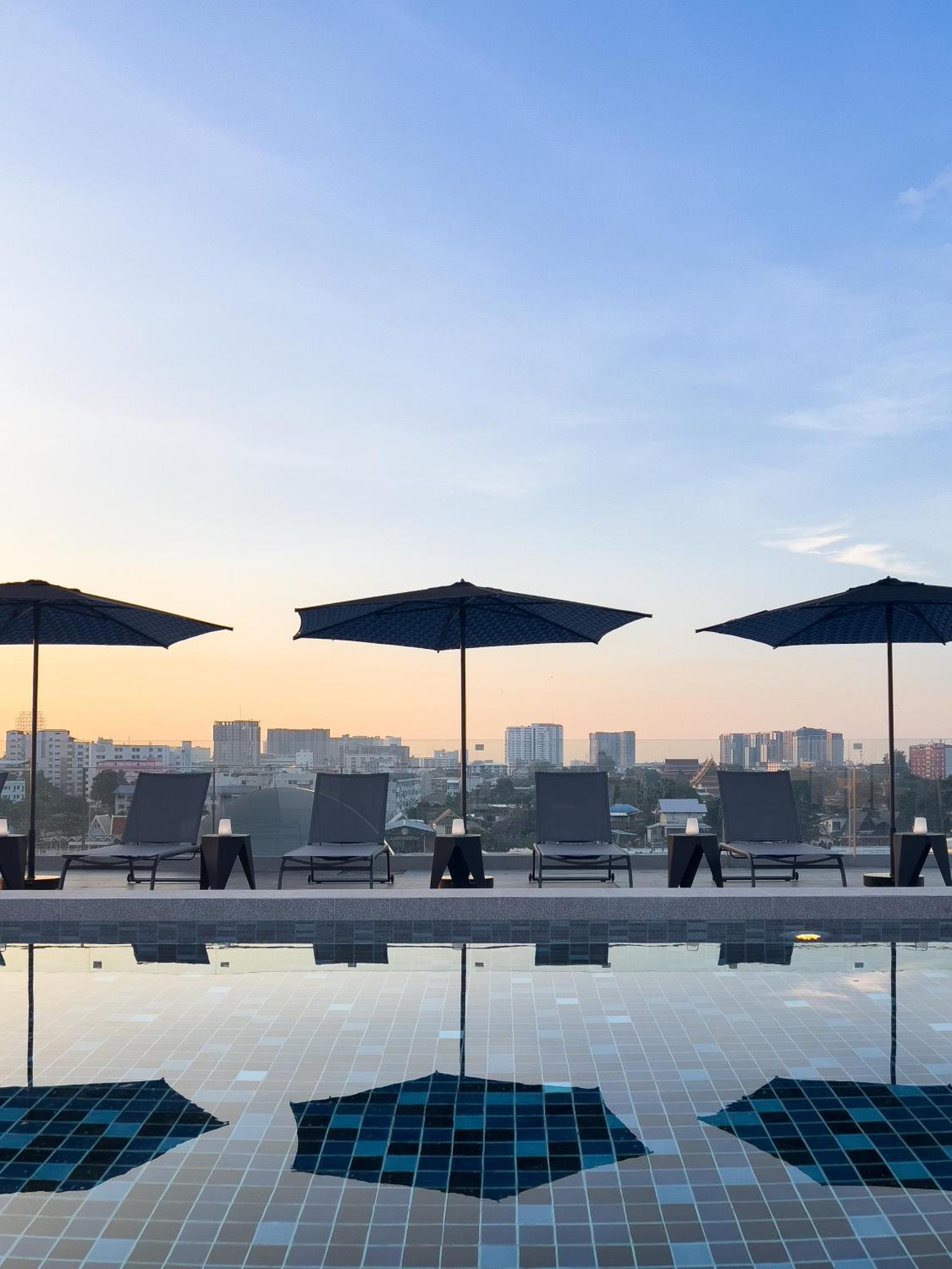 Hotel The Standardx, Bangkok Phra Arthit Extérieur photo