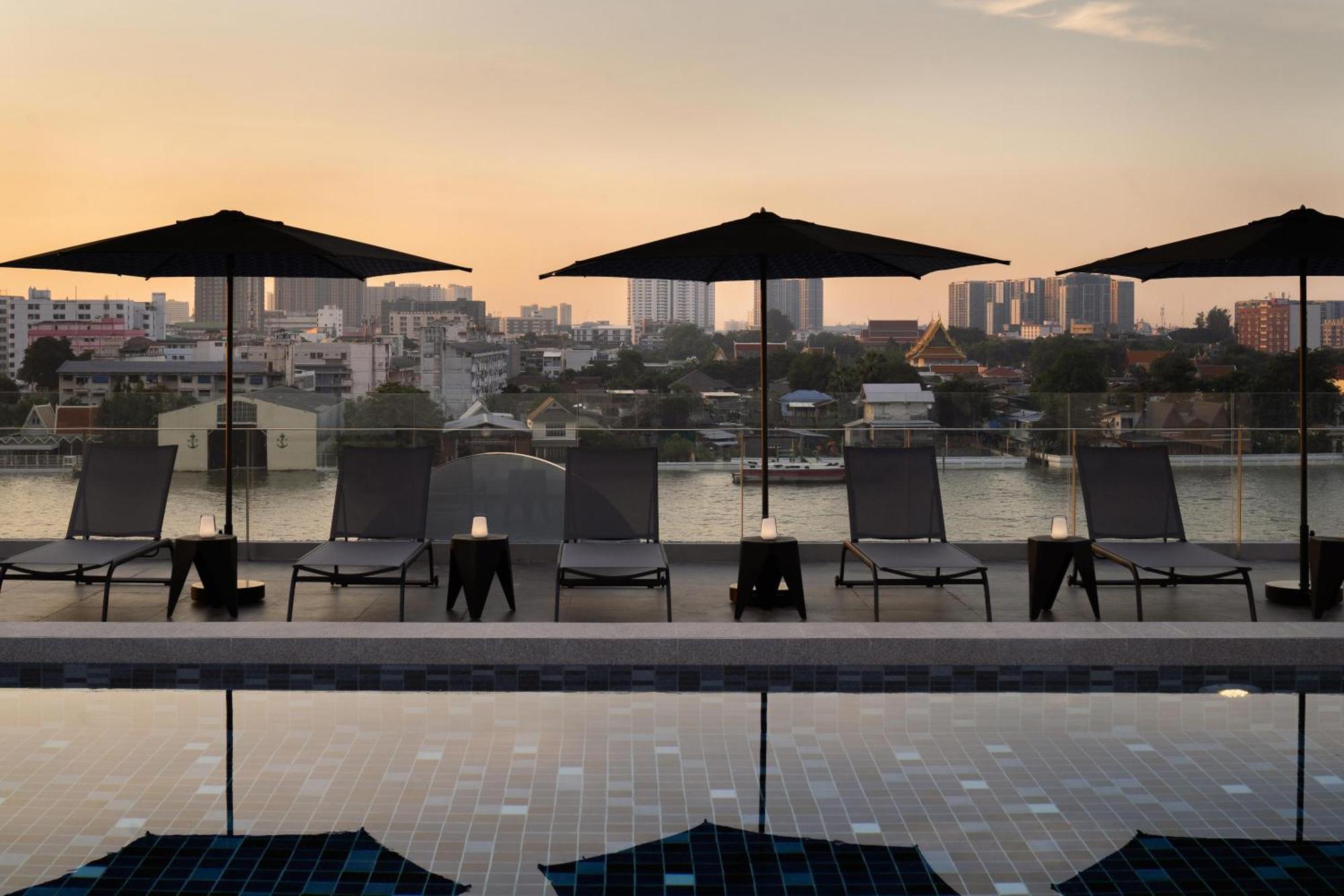 Hotel The Standardx, Bangkok Phra Arthit Extérieur photo