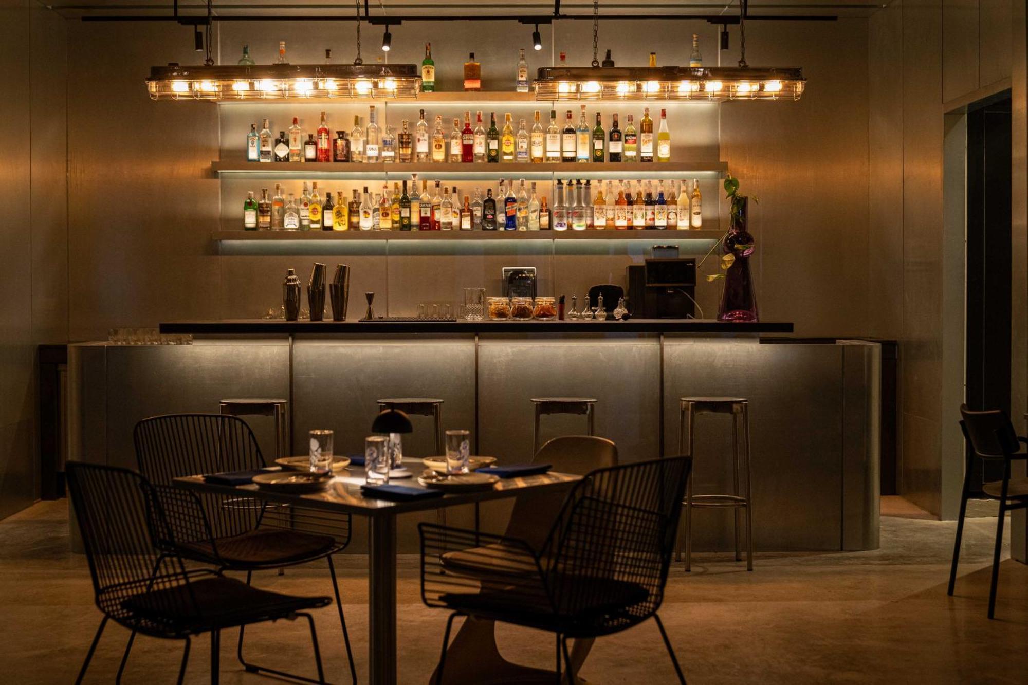 Hotel The Standardx, Bangkok Phra Arthit Extérieur photo