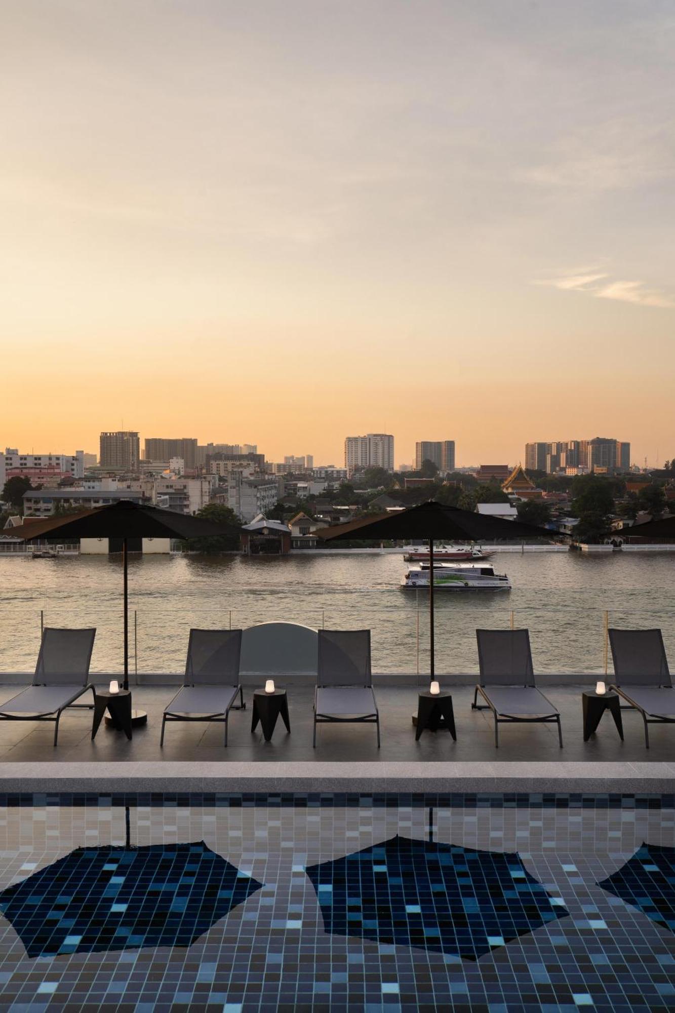 Hotel The Standardx, Bangkok Phra Arthit Extérieur photo