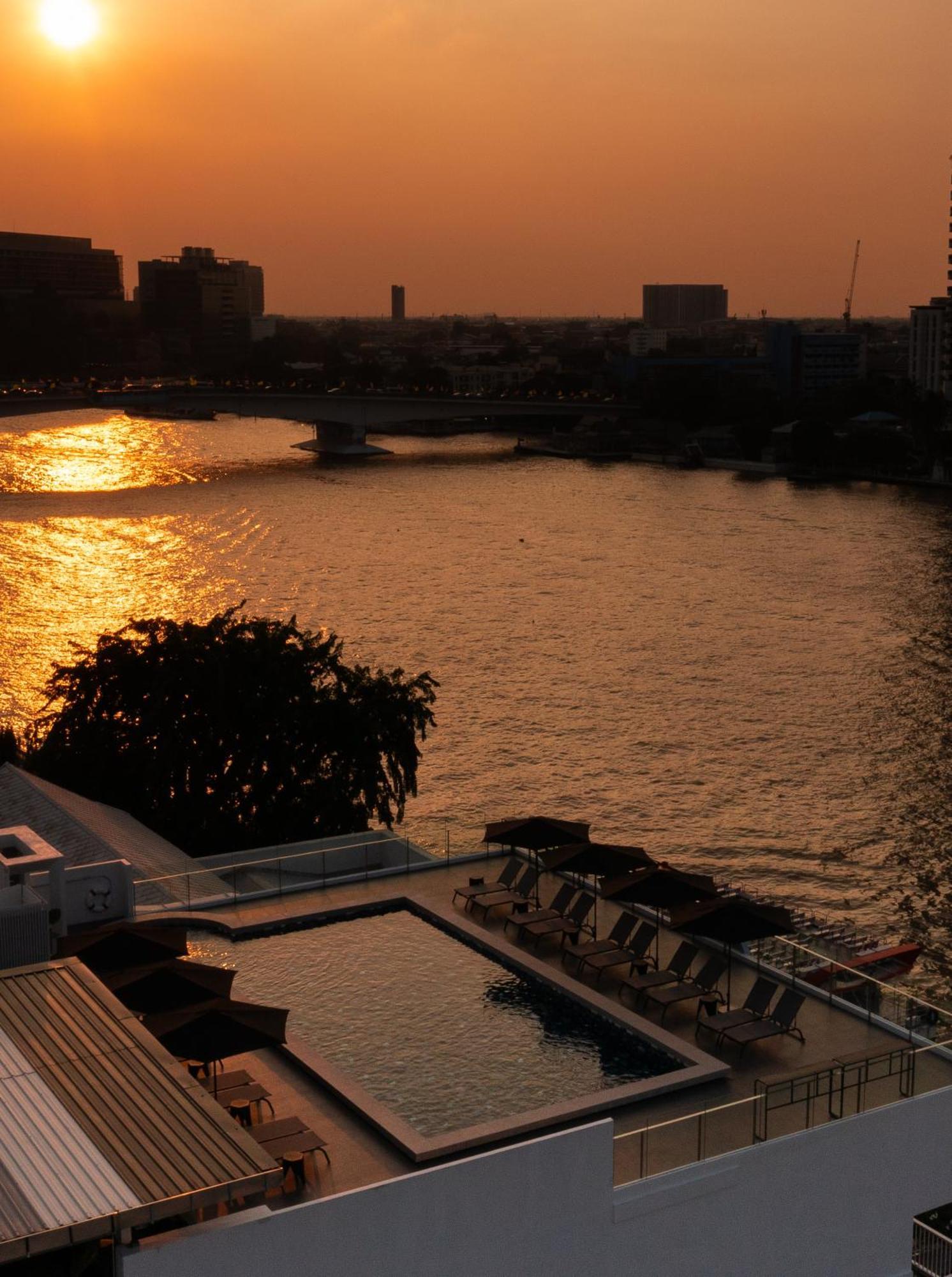 Hotel The Standardx, Bangkok Phra Arthit Extérieur photo